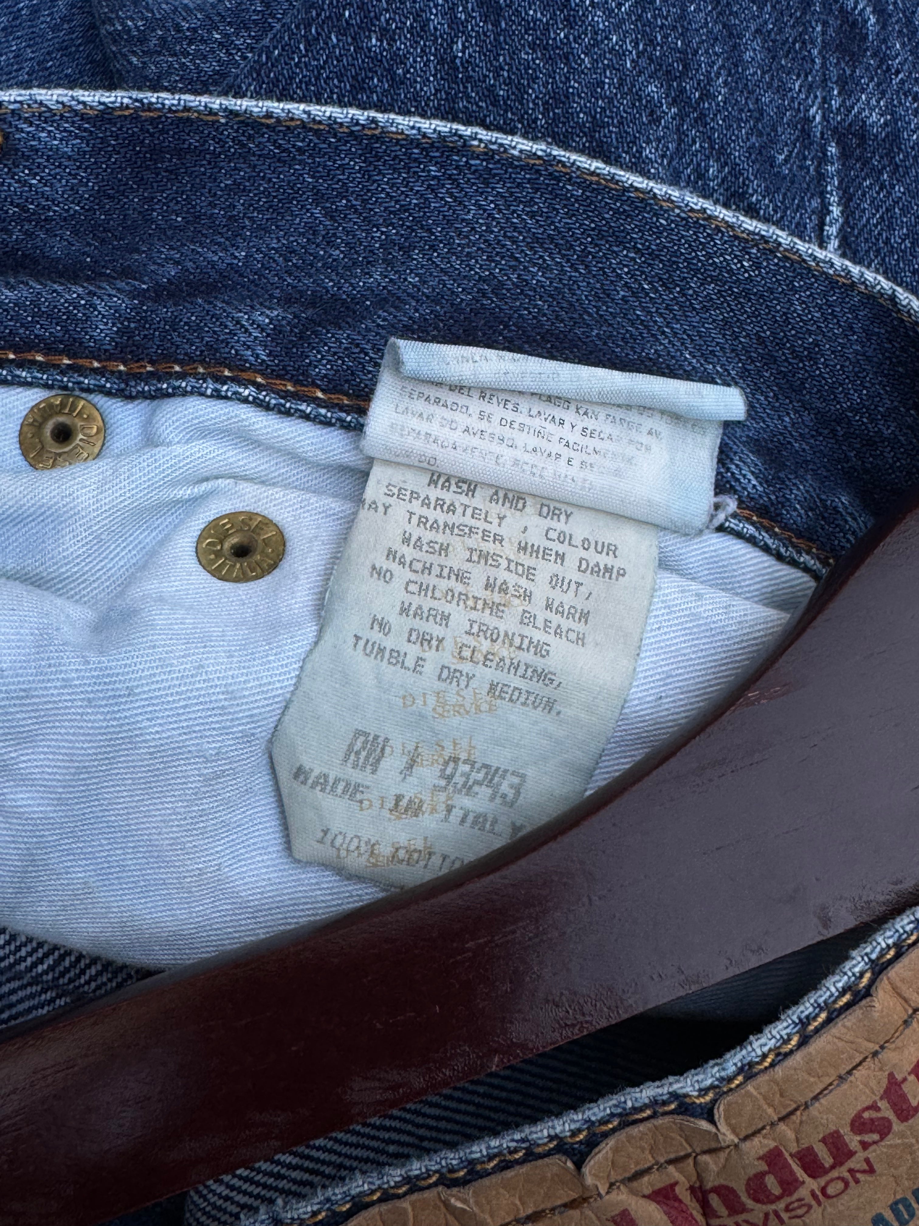 00´s Pantalón de mezclilla Diesel